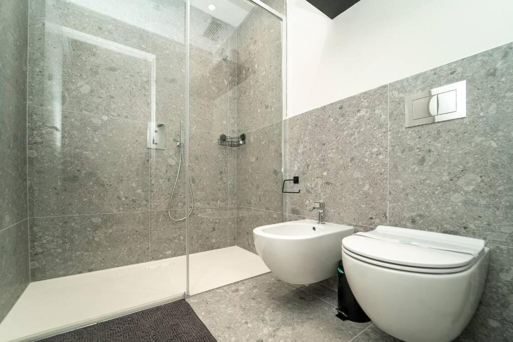 Apt 2 Min From The Cathedral With Private Parking Como Exterior photo